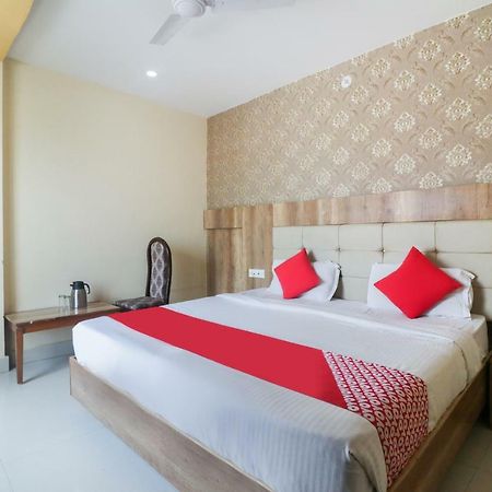 Oyo 48974 Hotel Shweta Residency Варанаси Екстериор снимка