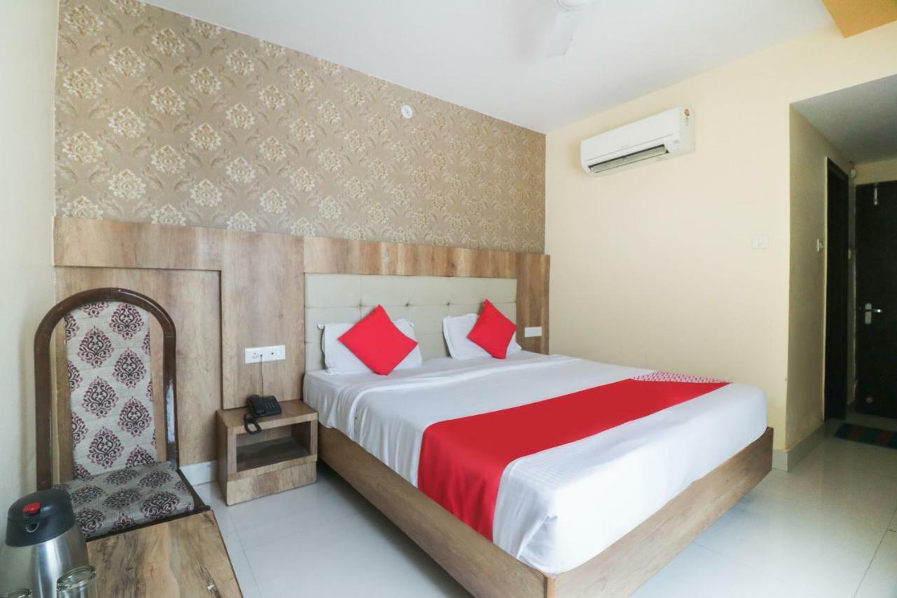 Oyo 48974 Hotel Shweta Residency Варанаси Екстериор снимка