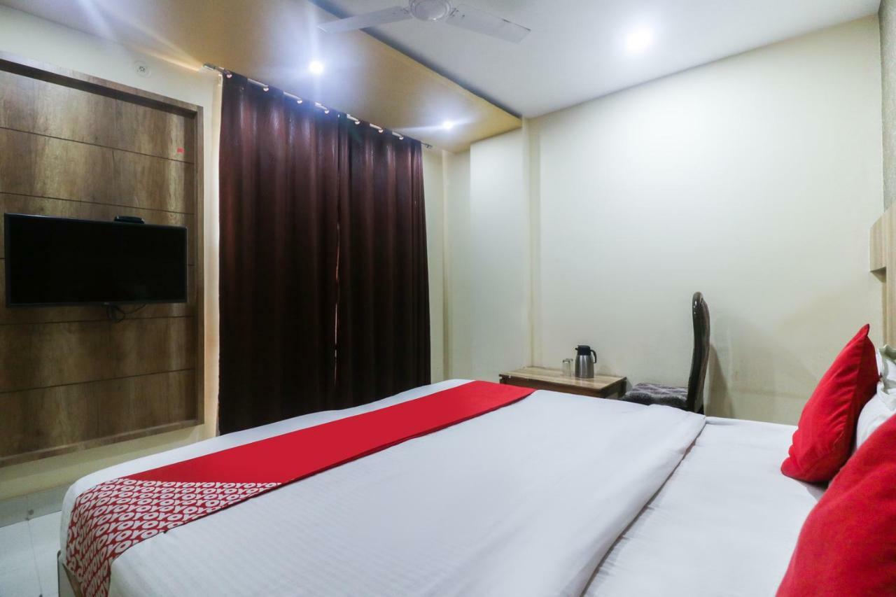 Oyo 48974 Hotel Shweta Residency Варанаси Екстериор снимка