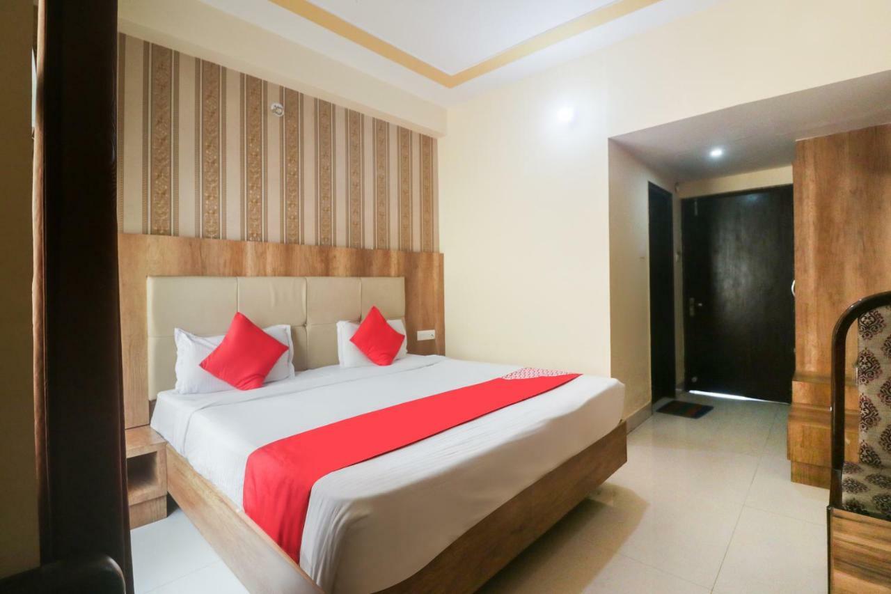 Oyo 48974 Hotel Shweta Residency Варанаси Екстериор снимка